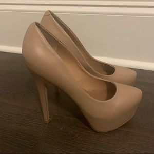 Steve Madden Dejavu Blush Leather Platform Pumps
